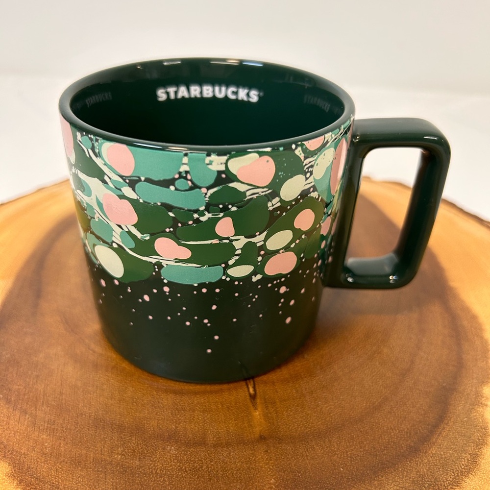 Starbucks Holiday 2022 Venetian Marble‎ Forest Green Ceramic 12 Ounce Coffee Mug